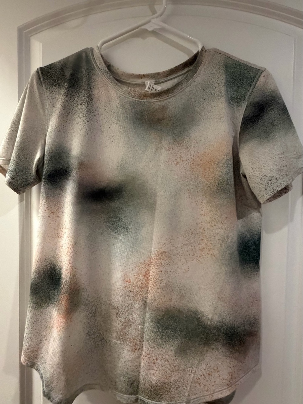 lululemon athletica Short-Sleeve Crew in White with Green and Tan Spray